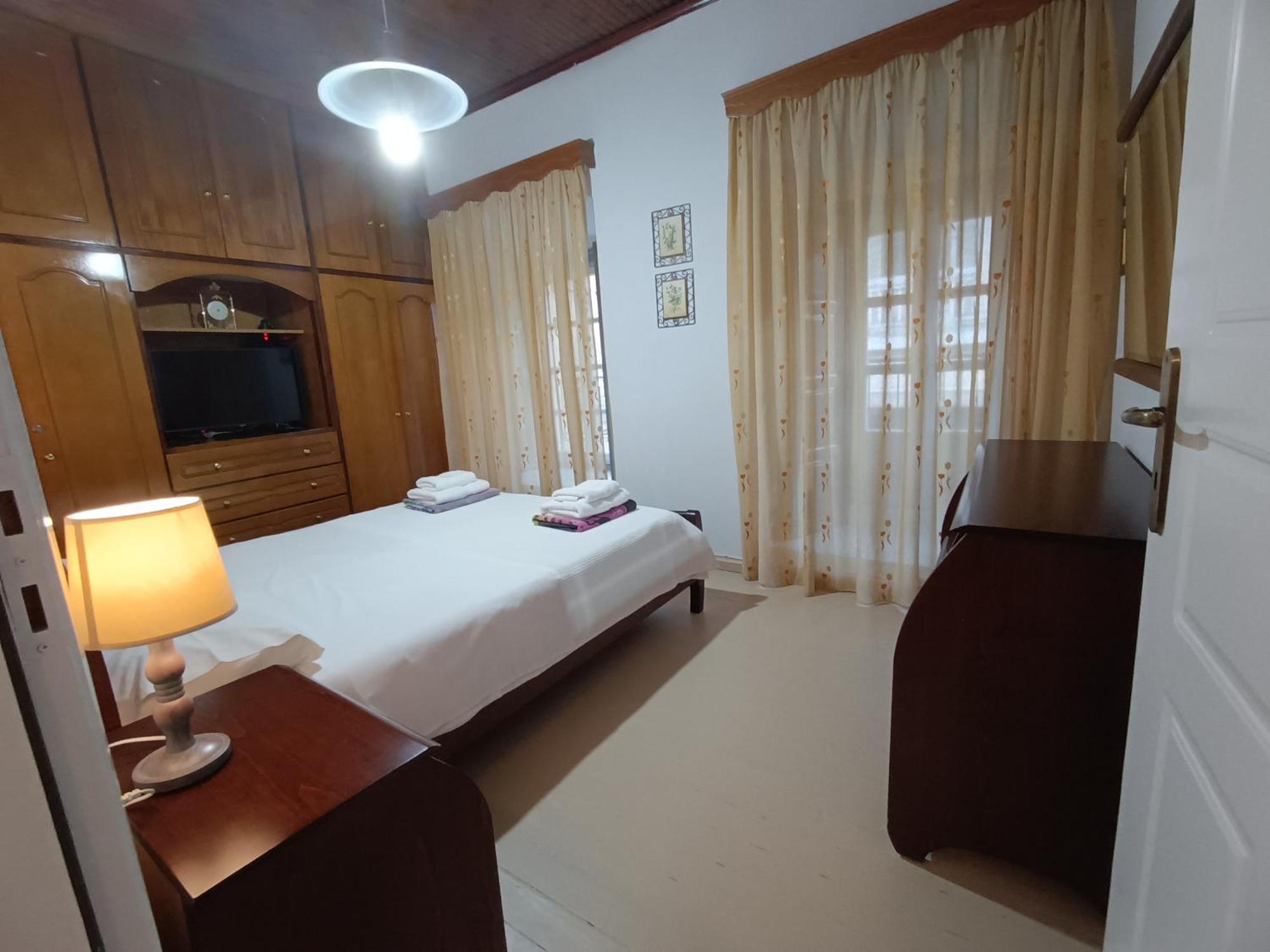 Rodomelo House With Terrace - 4 Bedrooms Leonidio Exterior photo