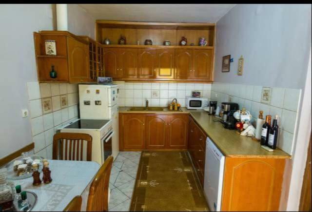 Rodomelo House With Terrace - 4 Bedrooms Leonidio Exterior photo